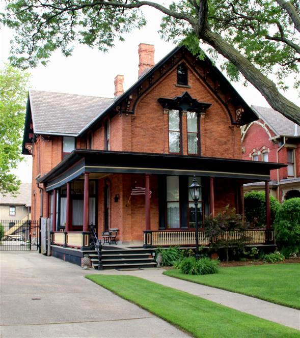 674 W. Canfield
